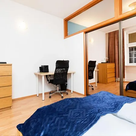 Old Town Zlotnikow By Renters * Gdansk